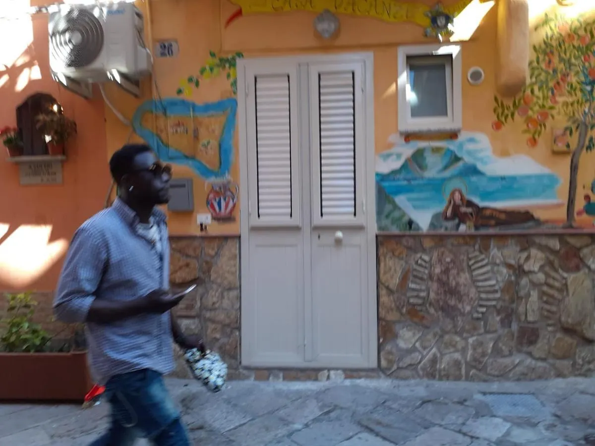 Casa vacanza mercato ballaro’ Palermo
